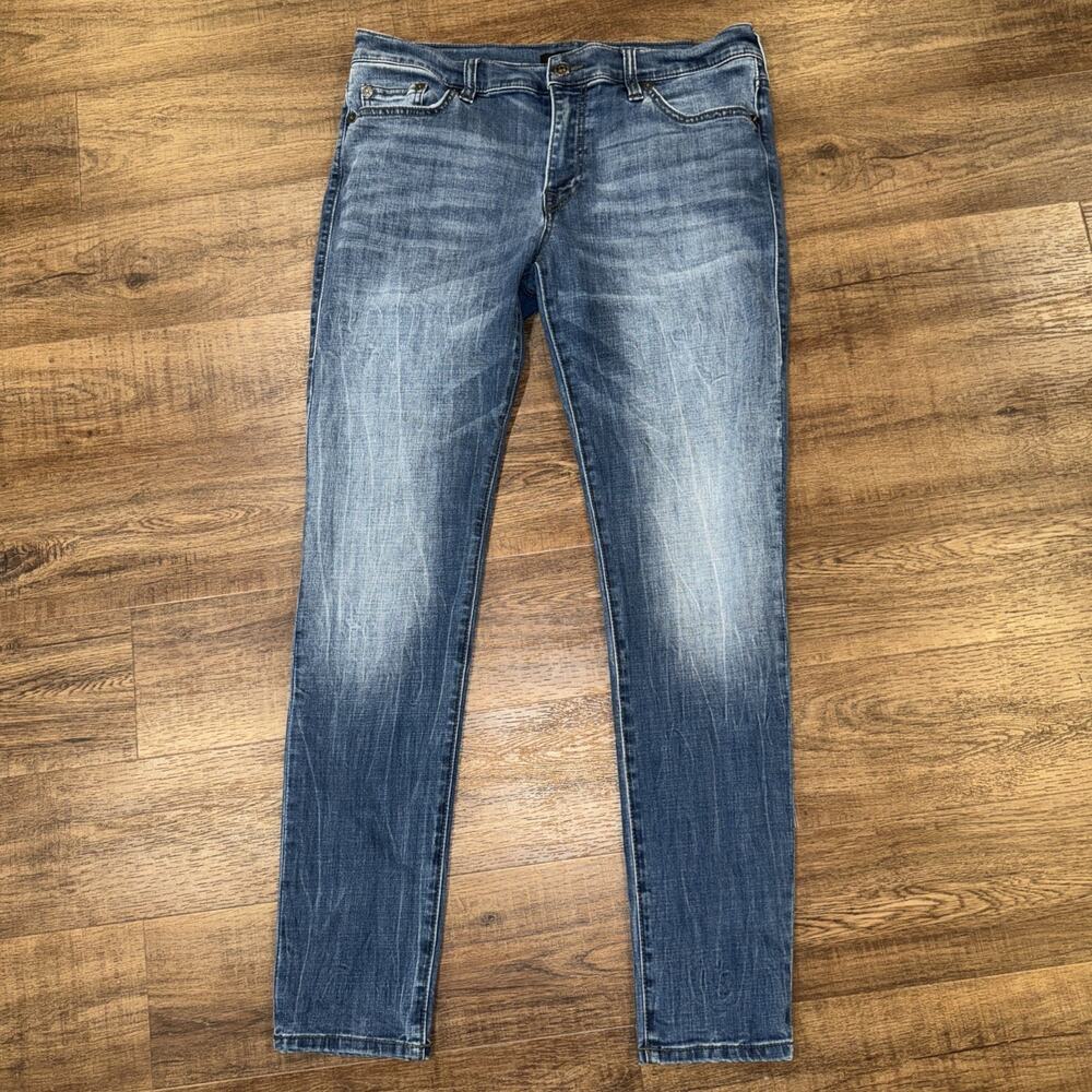 TRUE RELIGION Tony Straight Jeans Mens Size 34 (34x31) Medium Wash Blue